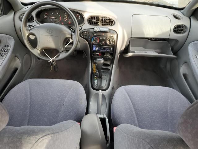 2000 Hyundai Elantra GLS