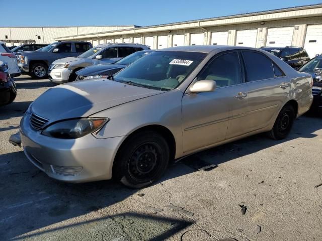 2005 Toyota Camry LE