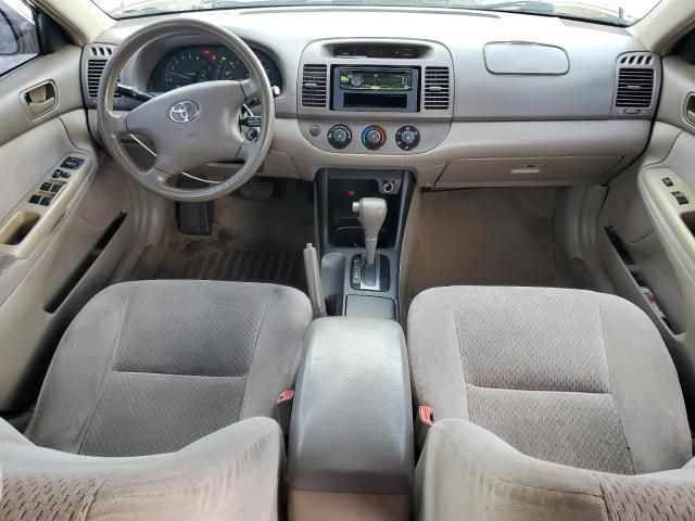 2004 Toyota Camry LE