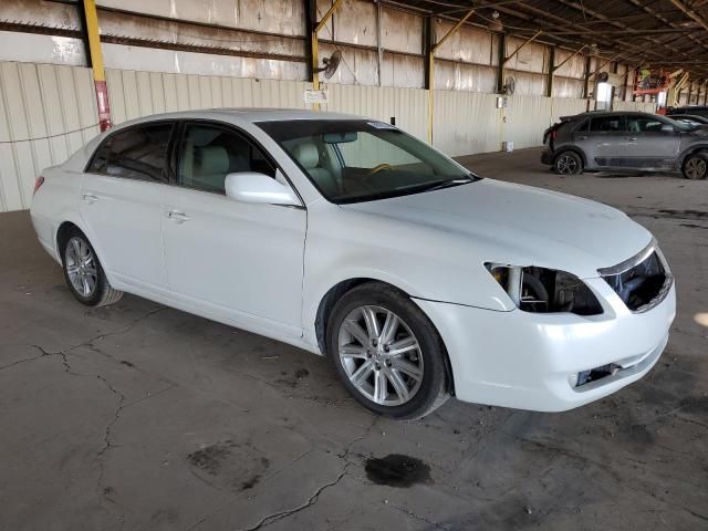 2005 Toyota Avalon XL