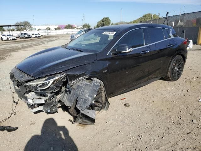 2017 Infiniti QX30 Base