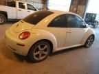 2009 Volkswagen New Beetle S