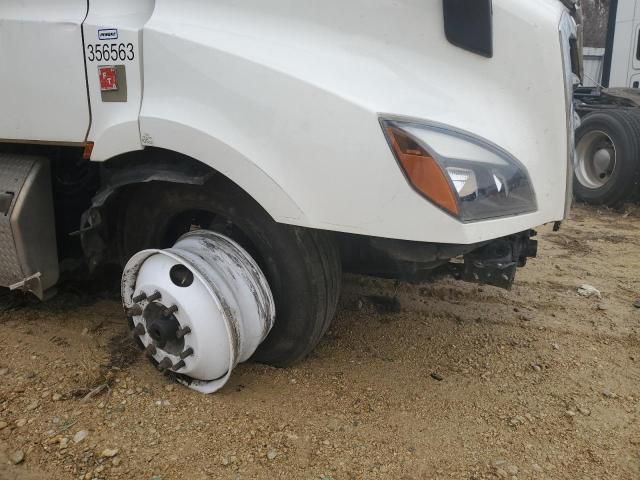 2020 Freightliner Cascadia 116