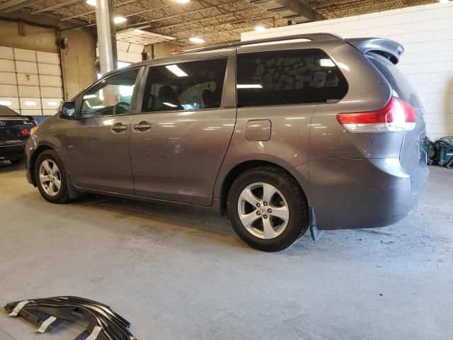 2011 Toyota Sienna LE