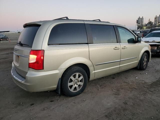 2012 Chrysler Town & Country Touring L