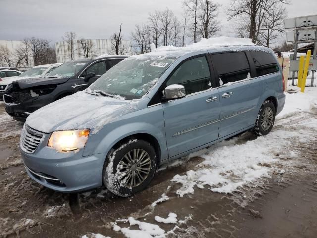 2016 Chrysler Town & Country Touring L