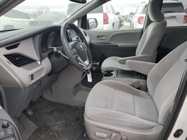 2016 Toyota Sienna LE