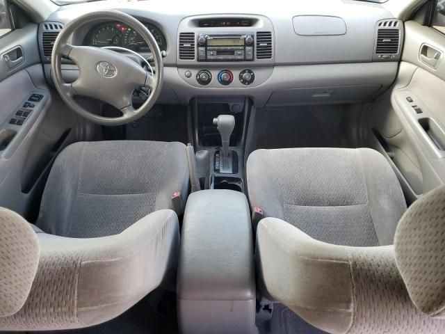 2004 Toyota Camry LE