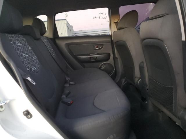 2011 KIA Soul +