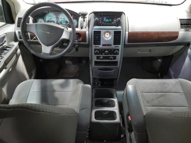 2010 Chrysler Town & Country Touring