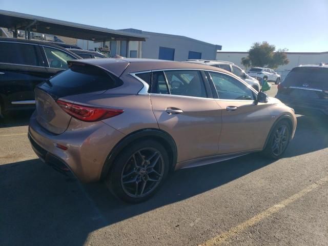 2017 Infiniti QX30 Base