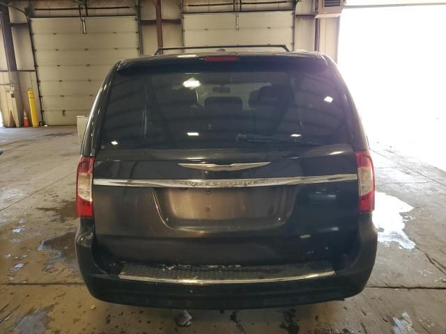 2012 Chrysler Town & Country Touring L