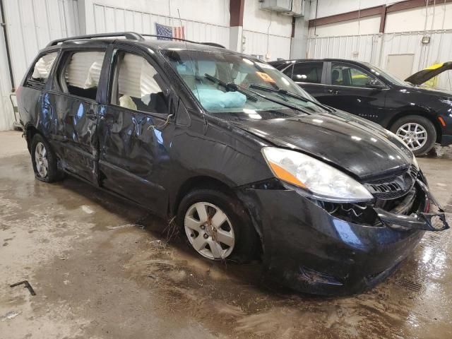 2009 Toyota Sienna CE