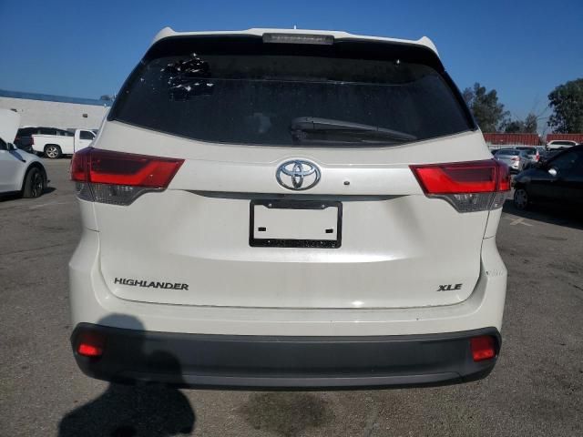 2018 Toyota Highlander SE