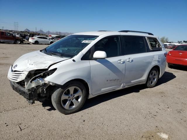 2015 Toyota Sienna LE