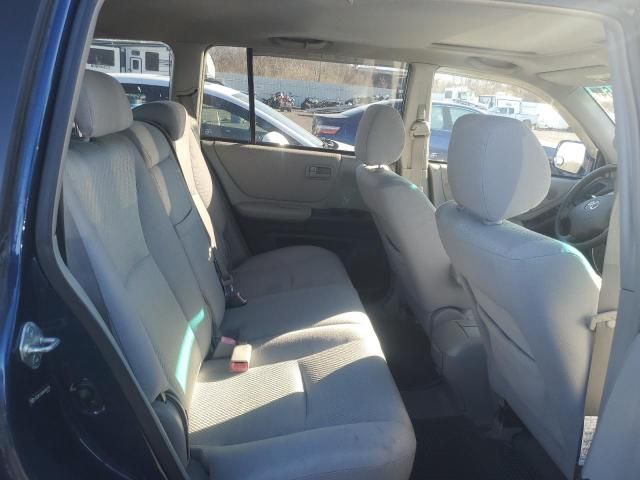 2004 Toyota Highlander Base