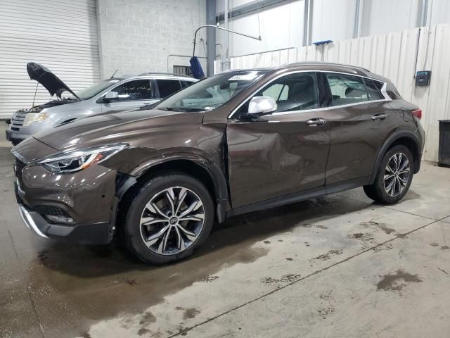 2017 Infiniti QX30 Base