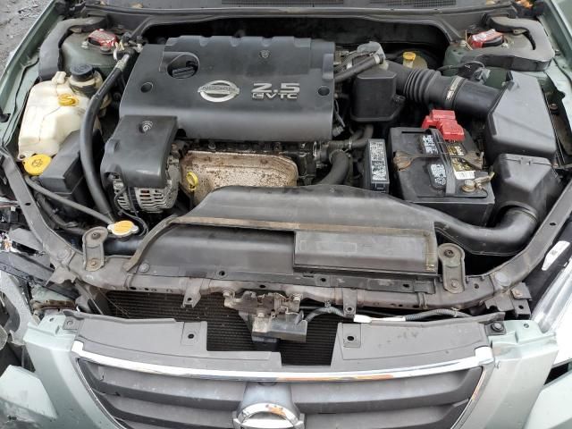 2002 Nissan Altima Base