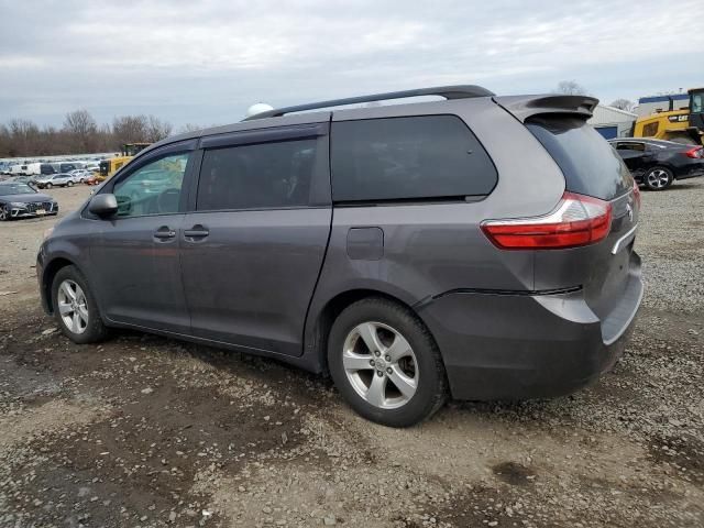 2017 Toyota Sienna LE