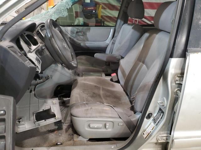 2004 Toyota Highlander Base