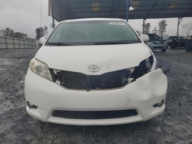 2011 Toyota Sienna XLE