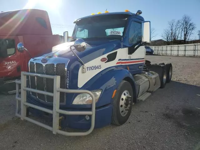 2015 Peterbilt 579