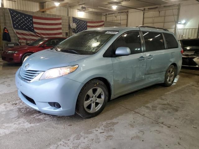 2015 Toyota Sienna LE