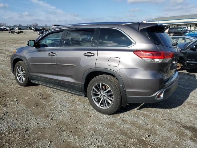 2019 Toyota Highlander SE