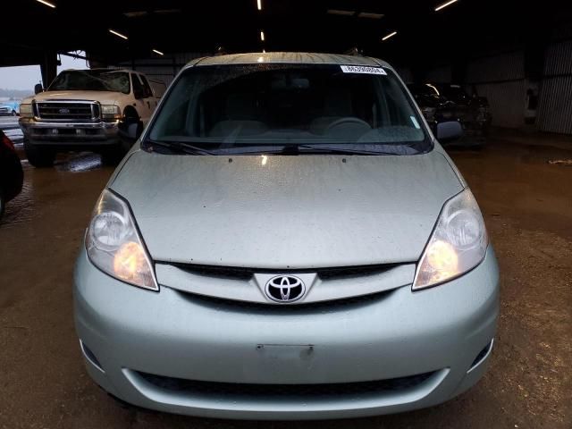 2010 Toyota Sienna CE