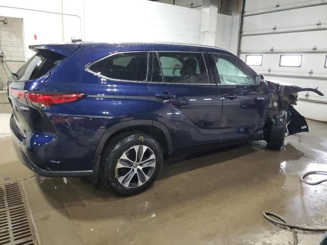 2021 Toyota Highlander Hybrid XLE