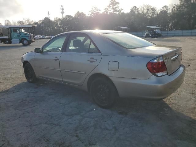 2005 Toyota Camry LE