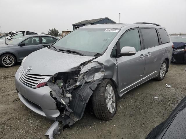 2017 Toyota Sienna XLE