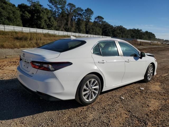 2022 Toyota Camry LE