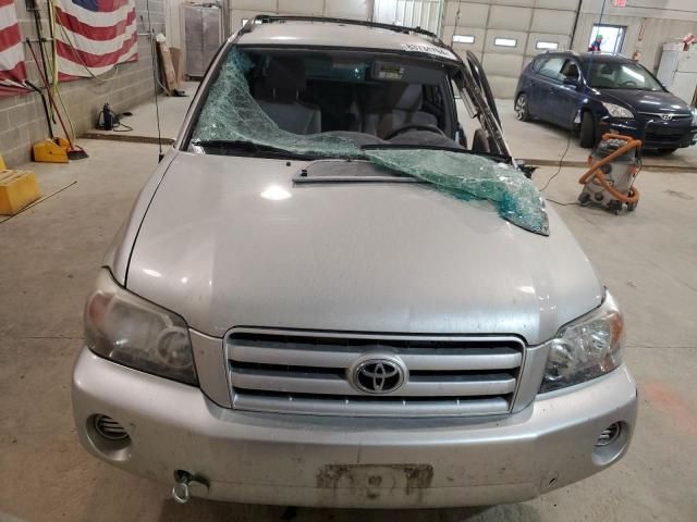 2004 Toyota Highlander Base