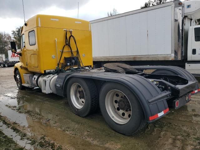 2016 Peterbilt 587