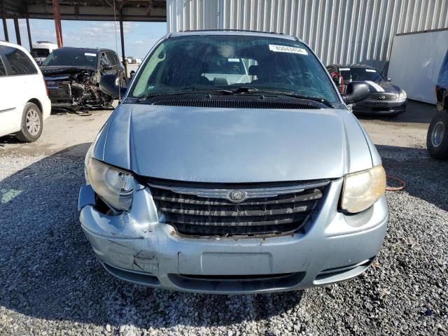 2006 Chrysler Town & Country Touring