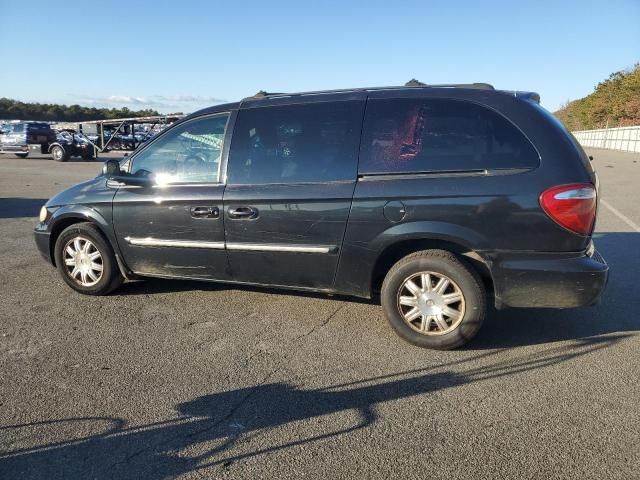 2005 Chrysler Town & Country Touring