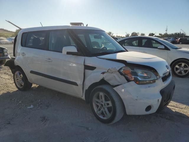 2011 KIA Soul +