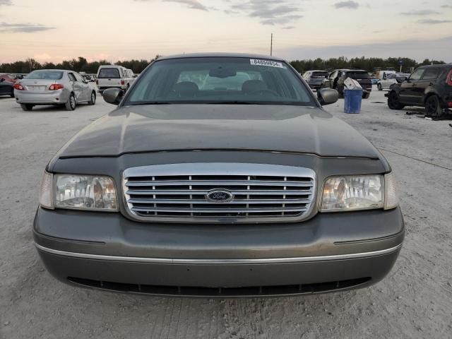 1999 Ford Crown Victoria LX