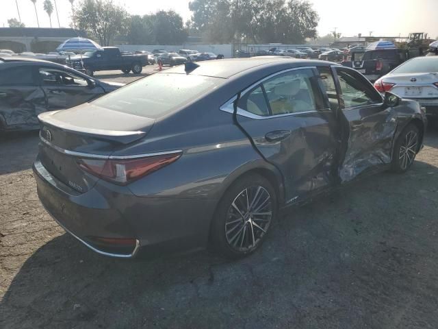 2022 Lexus ES 300H Base