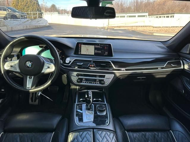 2021 BMW 750 XI