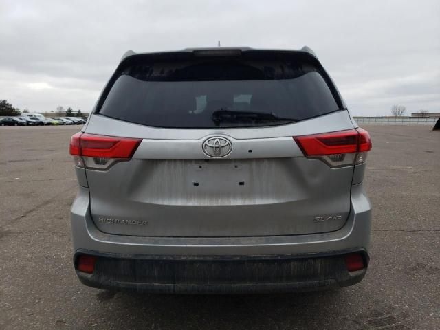 2017 Toyota Highlander SE