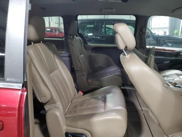 2012 Chrysler Town & Country Touring