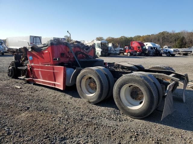 2016 Freightliner Cascadia 125