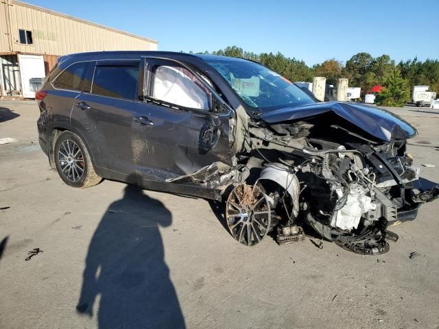 2018 Toyota Highlander SE