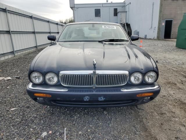 2001 Jaguar XJ8