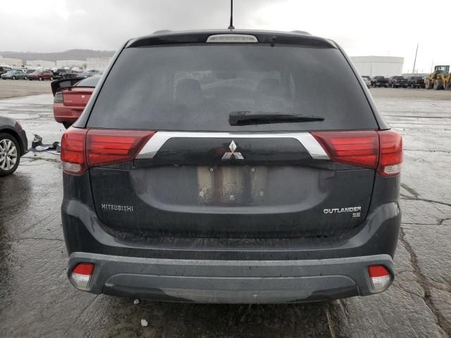 2016 Mitsubishi Outlander SE