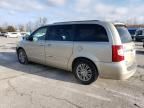 2014 Chrysler Town & Country Touring L