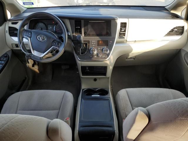 2015 Toyota Sienna LE