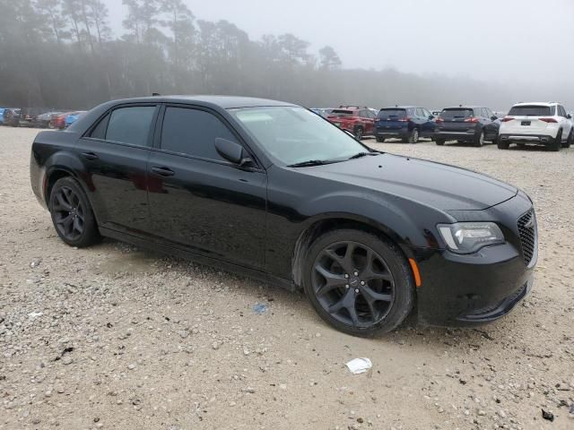 2020 Chrysler 300 Touring